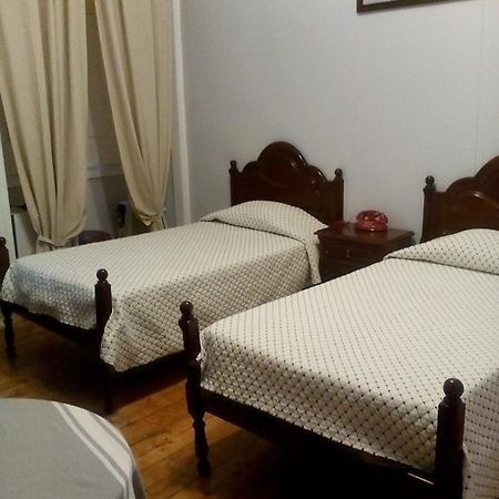 Хостел Pensao Sao Joao Da Praca Лиссабон Экстерьер фото